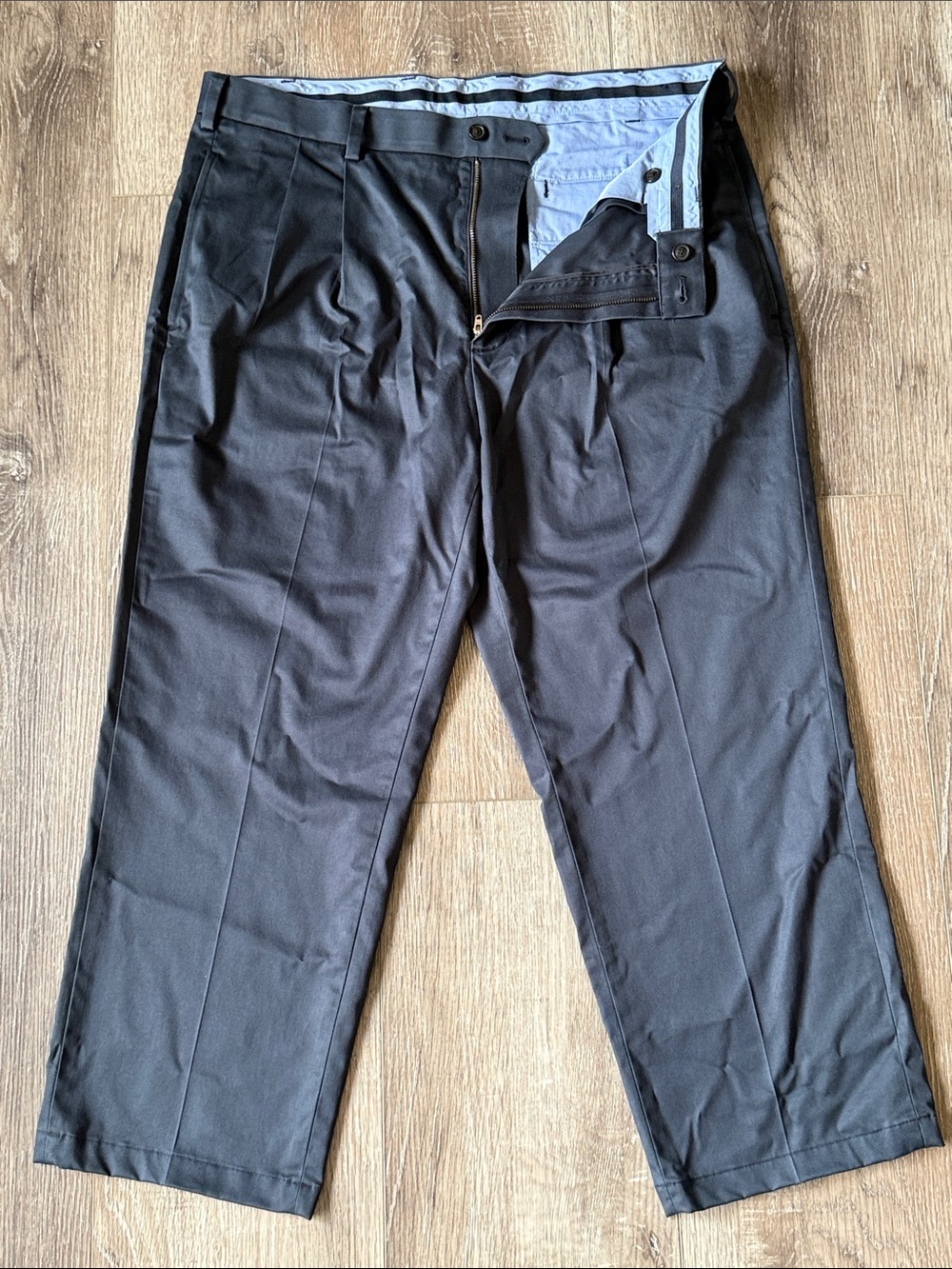 Brooks Brothers Black Men's Dress Pants with Pleats